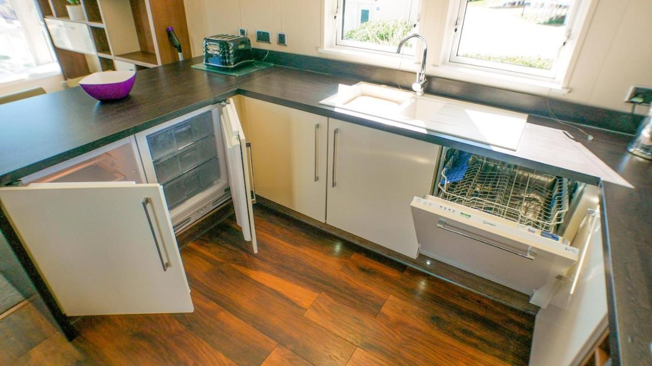Luxury 3 Bed 2 Bath Lodge With Sea Views! Exmouth Exterior photo